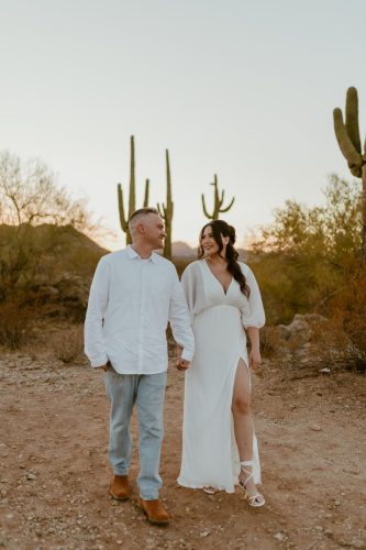 Walk and Eyes in the desert
